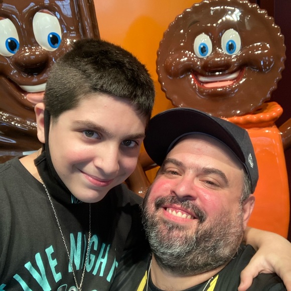 Meet your Posher, Donald - Picture 1 of 1